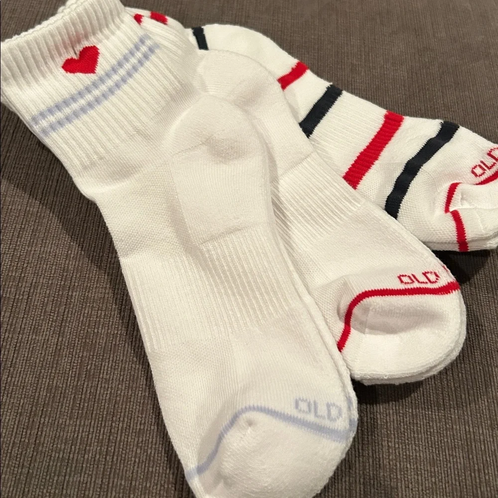 OLD NAVY PERFORMANCE CREW SOCKS Striped 3pck NWT